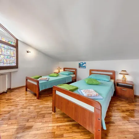 Vlado Apartment